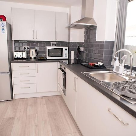 Maisy Lodge - Two Bed Lux Flat - Parking, Netflix, Wifi - Close To Blenheim Palace & Oxford - F2 Kidlington Kültér fotó