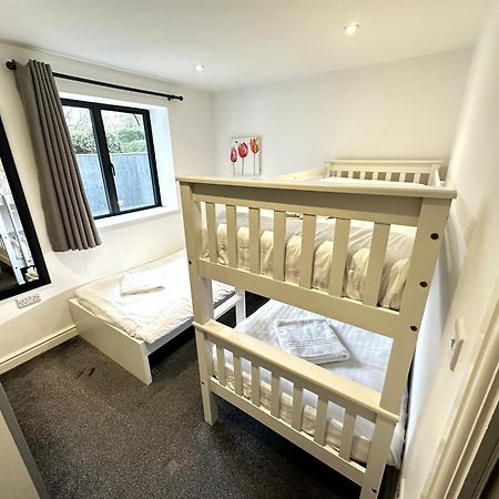 Maisy Lodge - Two Bed Lux Flat - Parking, Netflix, Wifi - Close To Blenheim Palace & Oxford - F2 Kidlington Kültér fotó